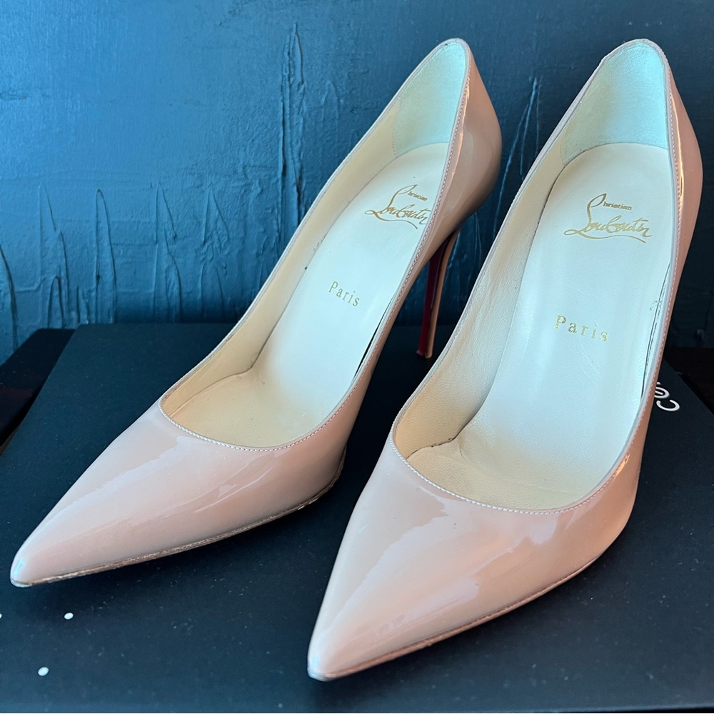 Christian Louboutin nude patent leather pumps size 38